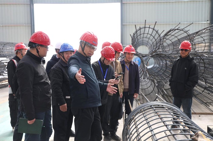 1743668812732447.jpg 700.jpg