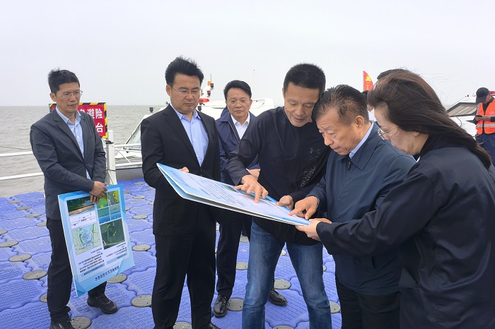 1745895219122765.jpg 700.jpg